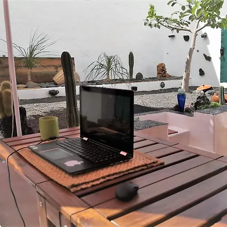 Budda House Puerto Del Carmen. * Tías