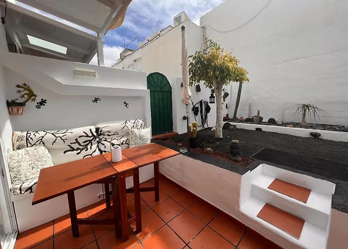 Budda House Puerto Del Carmen. Apartamento Tías